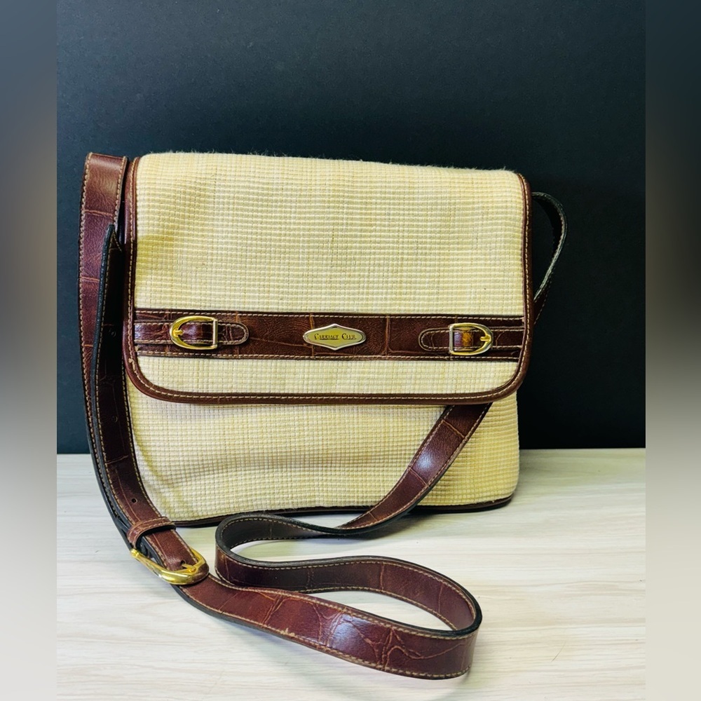 Carriage Club Sling Bags Crossbody